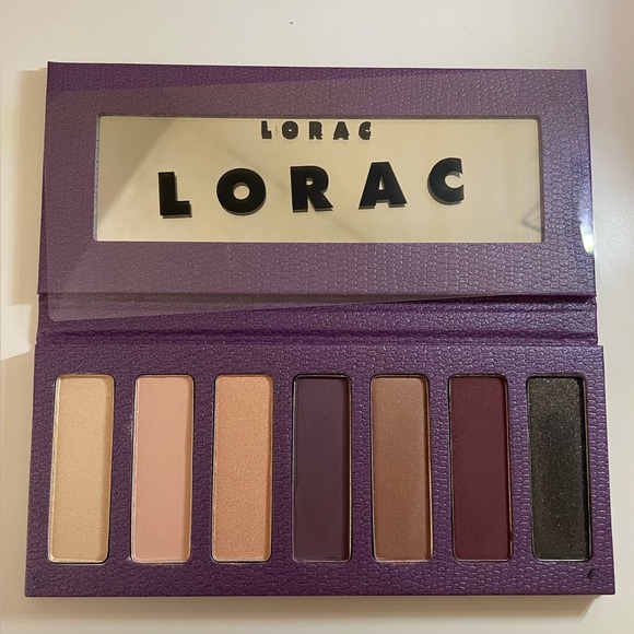 Lorac skinny eyeshadow palette in Plum. New in box - Picture 3 of 4